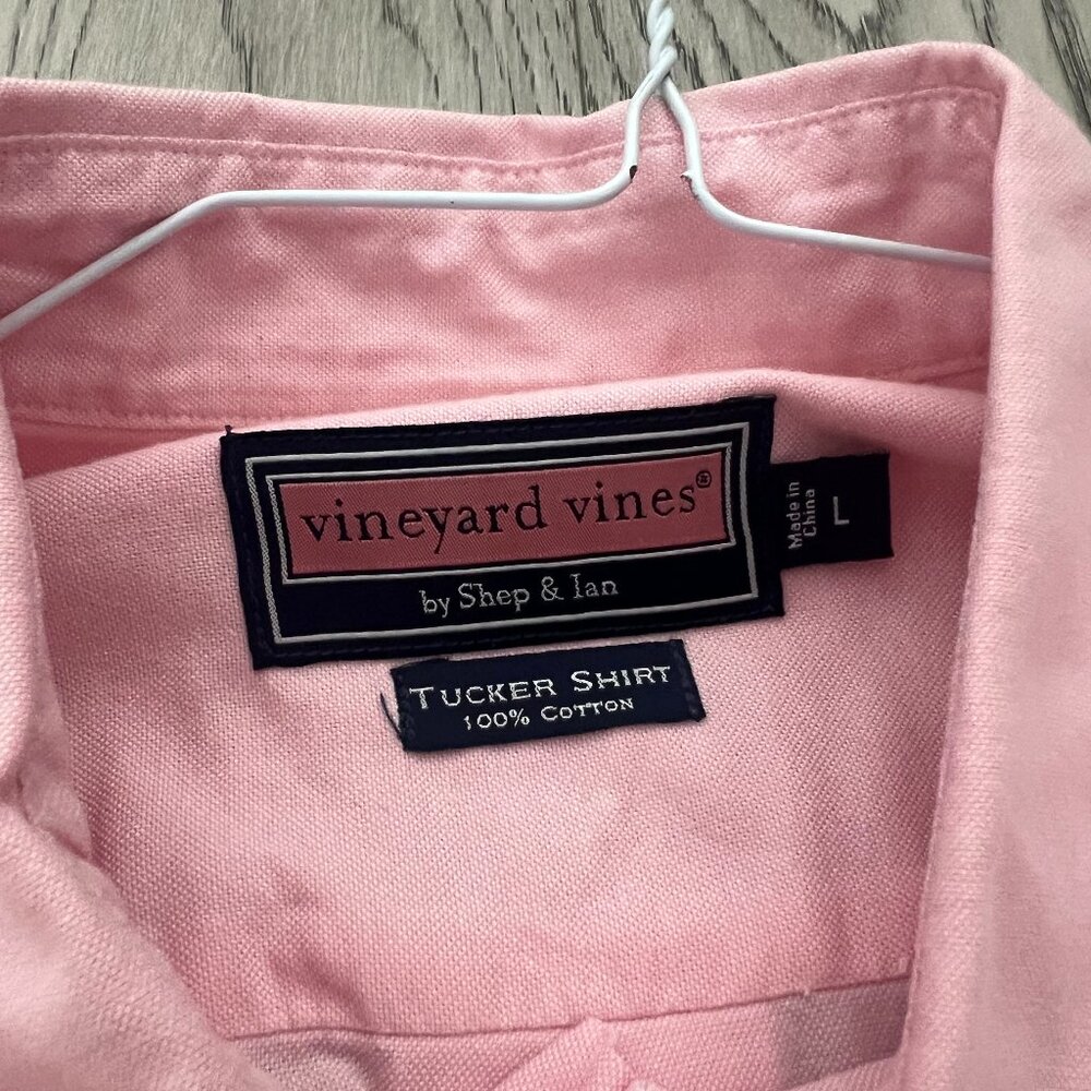 Vineyard Vines Tucker Shirt size L pink - Picture 2 of 2